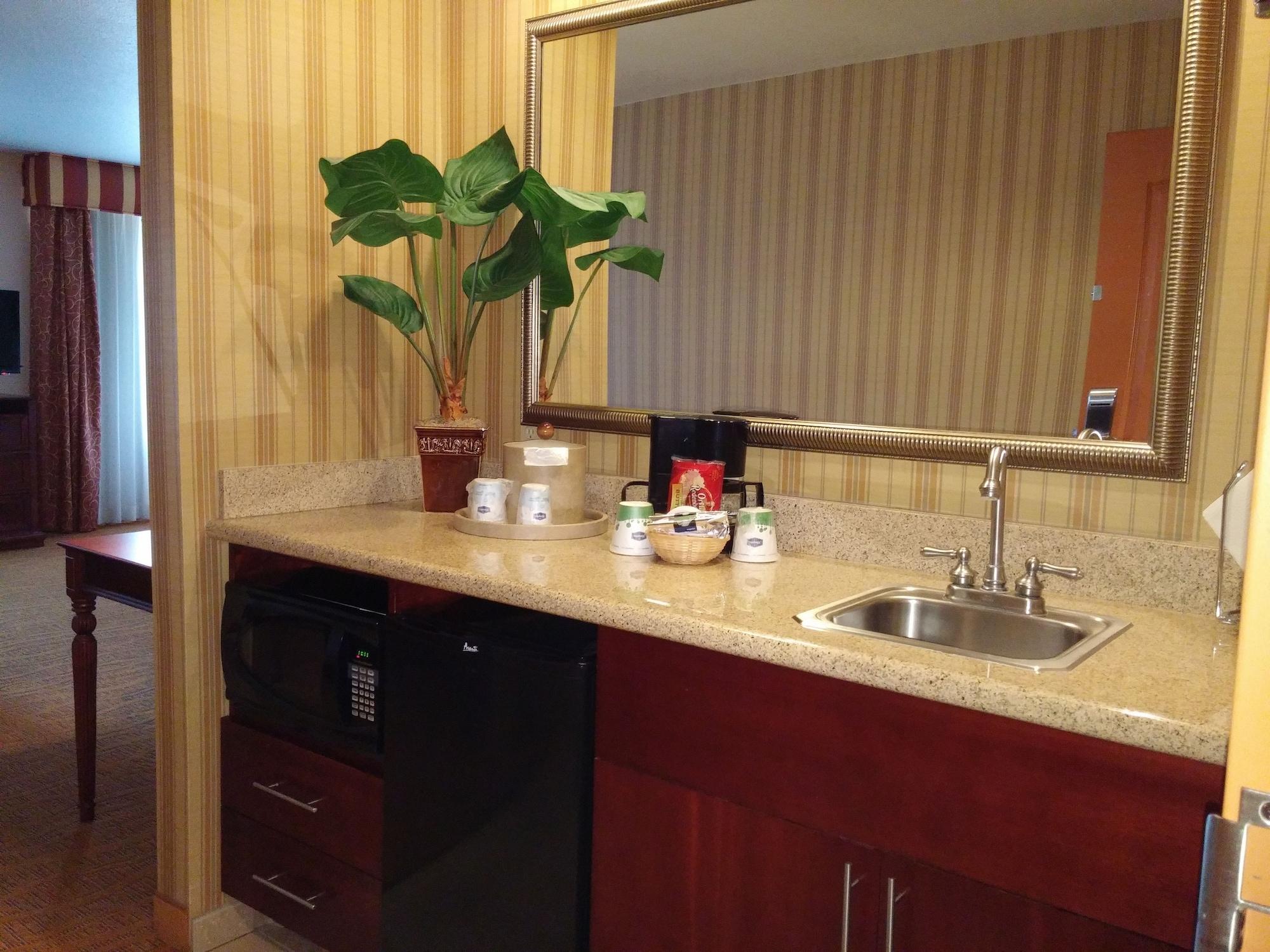 Hampton Inn & Suites Albuquerque-Coors Road Екстериор снимка