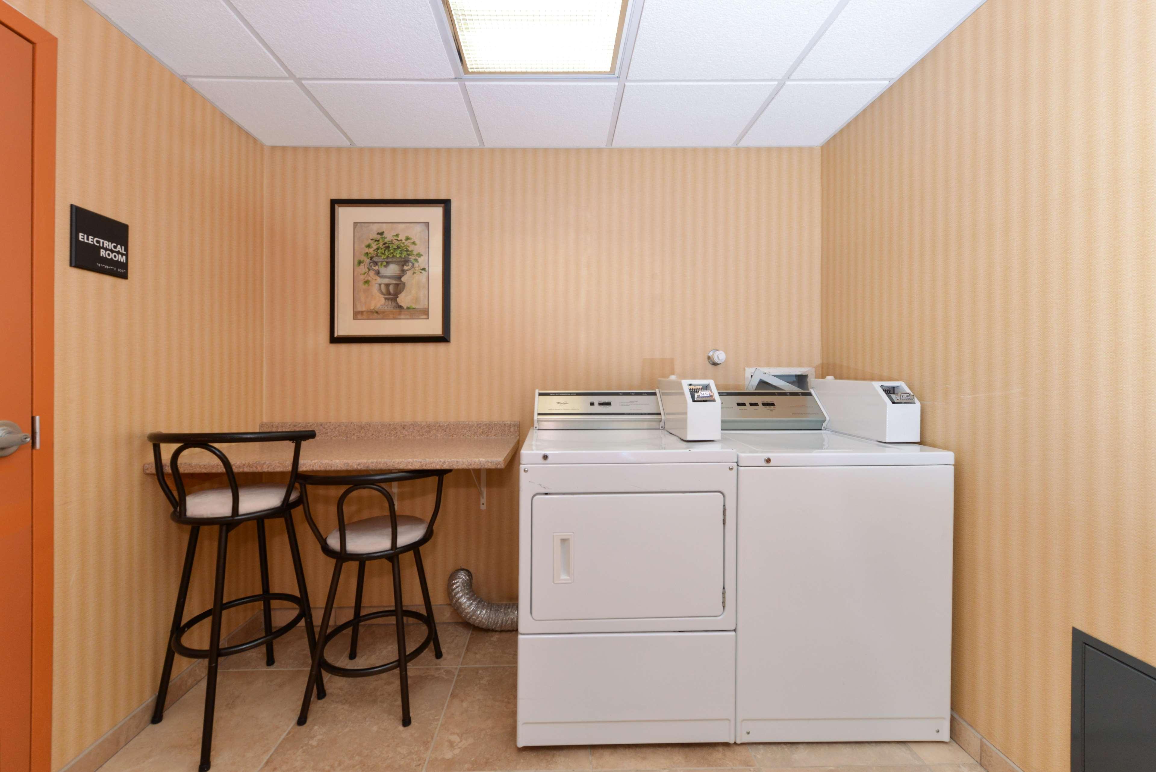 Hampton Inn & Suites Albuquerque-Coors Road Екстериор снимка