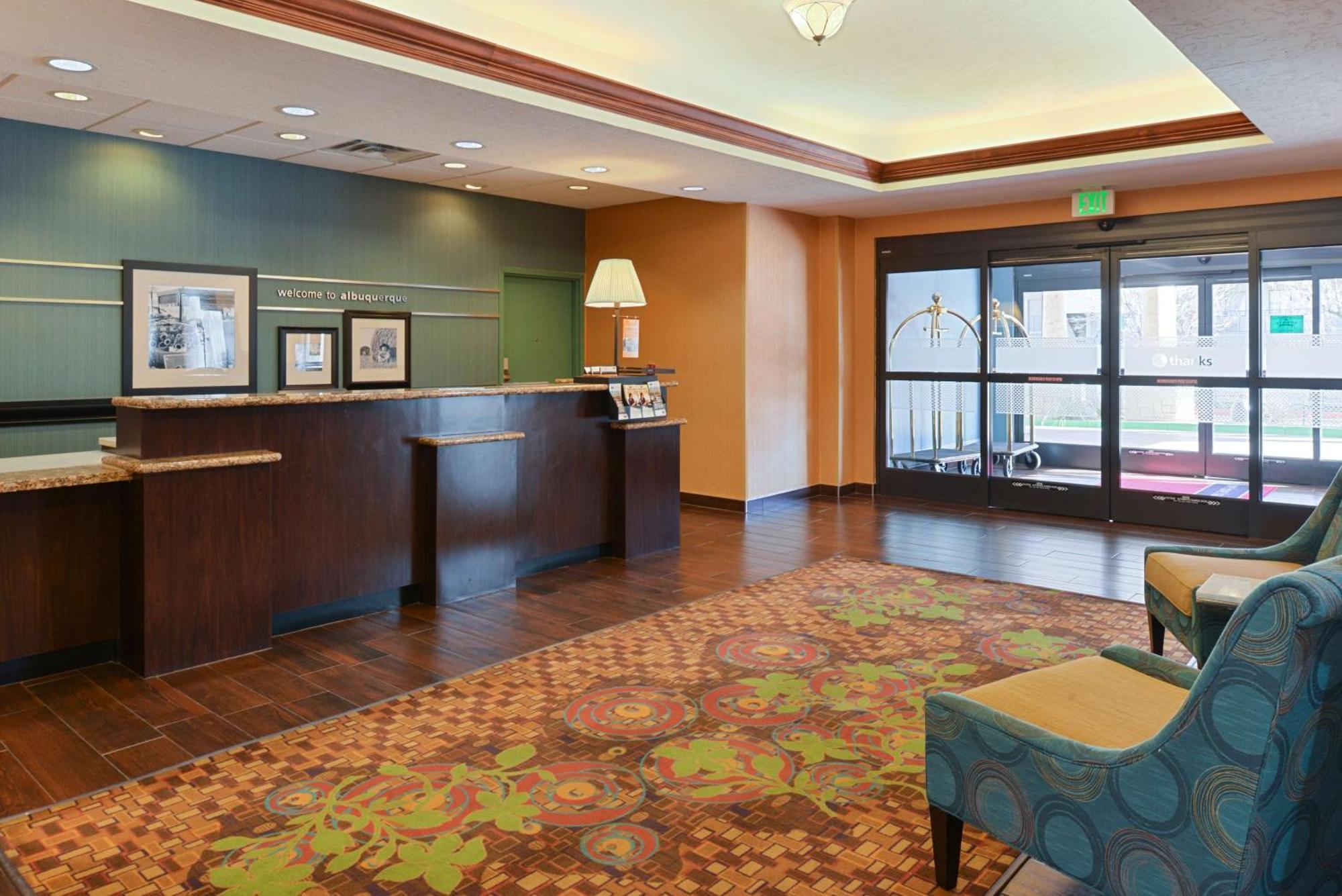 Hampton Inn & Suites Albuquerque-Coors Road Екстериор снимка