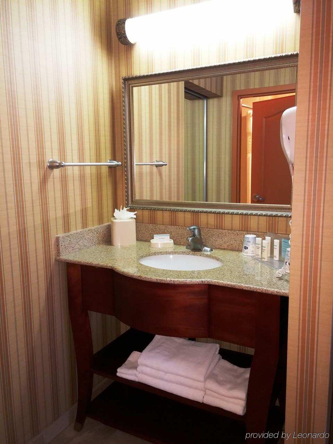 Hampton Inn & Suites Albuquerque-Coors Road Екстериор снимка